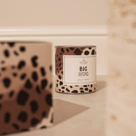 The Gift Label | Tin Candle | Big Hug | Jasmine & Vanilla | 90g