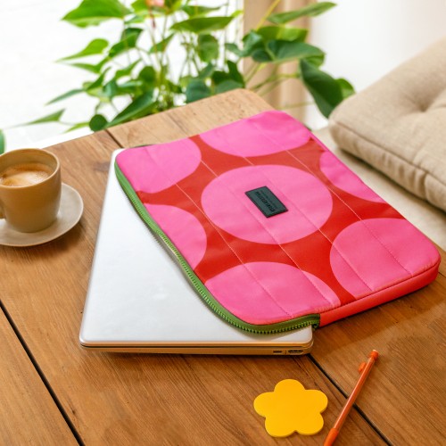 Helio Ferretti | Spotty Laptop Case | Pink