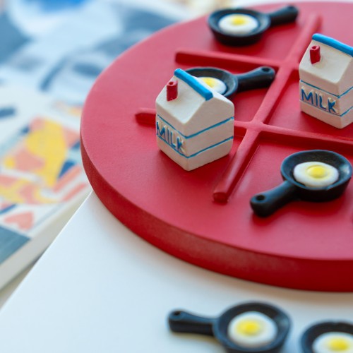 Helio Ferretti | Tic Tac Toe Game | Breakfast Table