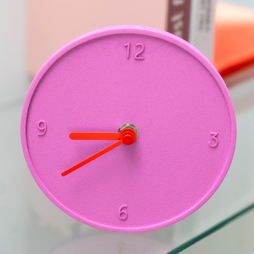 Helio Ferretti | Round Minimal Mantel Clock | Dusty Pink