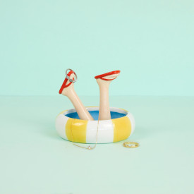 Balvi | 'Happy Legs' Jewellery Holder | Ceramic | Summer Flip-Flops
