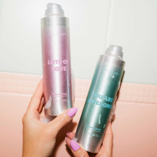 The Gift Label | Shower Foam | Lots of Love | Orange Blossom & Mineral Amber | 200ml The Gift Label | Shower Foam | Lots of Love | Orange Blossom & Mineral Amber | 200ml