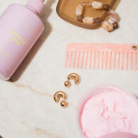 The Gift Label | Fluffy Scrub | Hugs & Kisses | Orange Blossom & Mineral Amber
