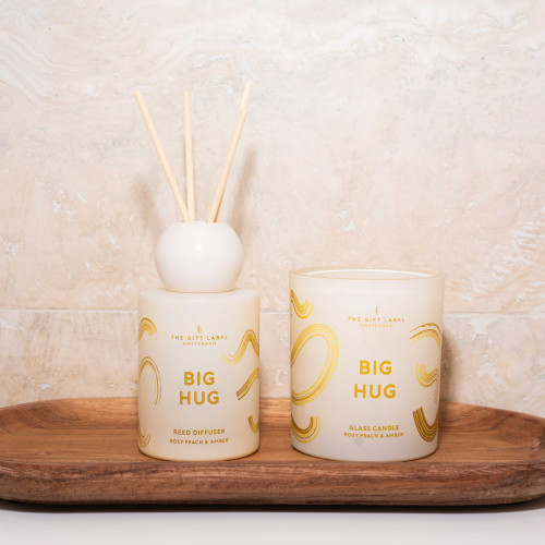 The Gift Label | Scented Candle | Big Hug | Rosy Peach & Amber The Gift Label | Scented Candle | Big Hug | Rosy Peach & Amber