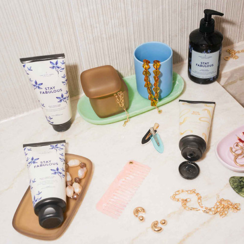 The Gift Label | Body Wash Tube | Stay Fabulous | Rosy Peach & Amber | 200ml The Gift Label | Body Wash Tube | Stay Fabulous | Rosy Peach & Amber | 200ml