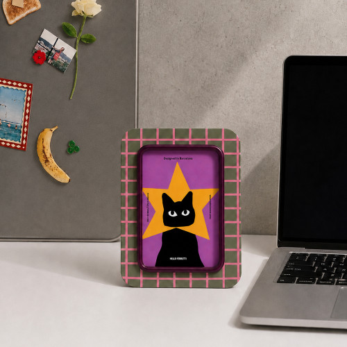 Helio Ferretti | Photo Frame | Stripe Superstar Cat Helio Ferretti | Photo Frame | Stripe Superstar Cat